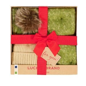 Lucky Brand Green and Cream Knit Set